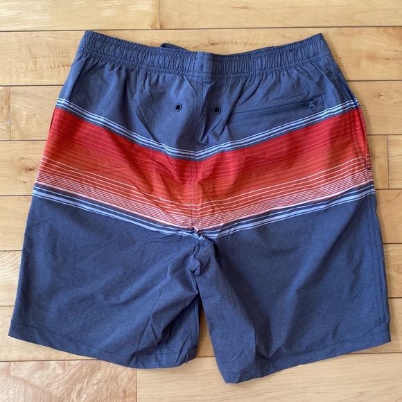 Kirkland Men’s Swim Short - Picture 2 of 6